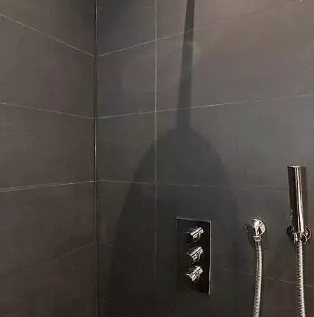 Modern At 