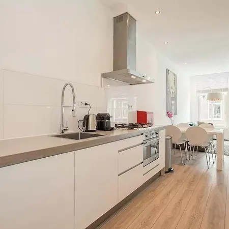 Modern At 
