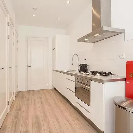 Modern At 