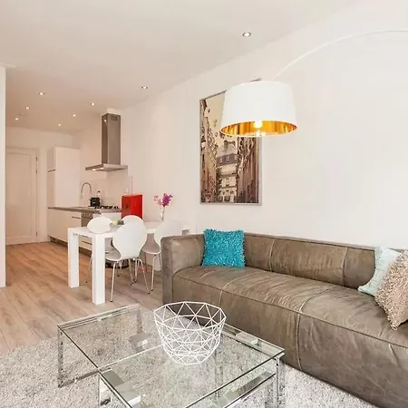 Modern At 